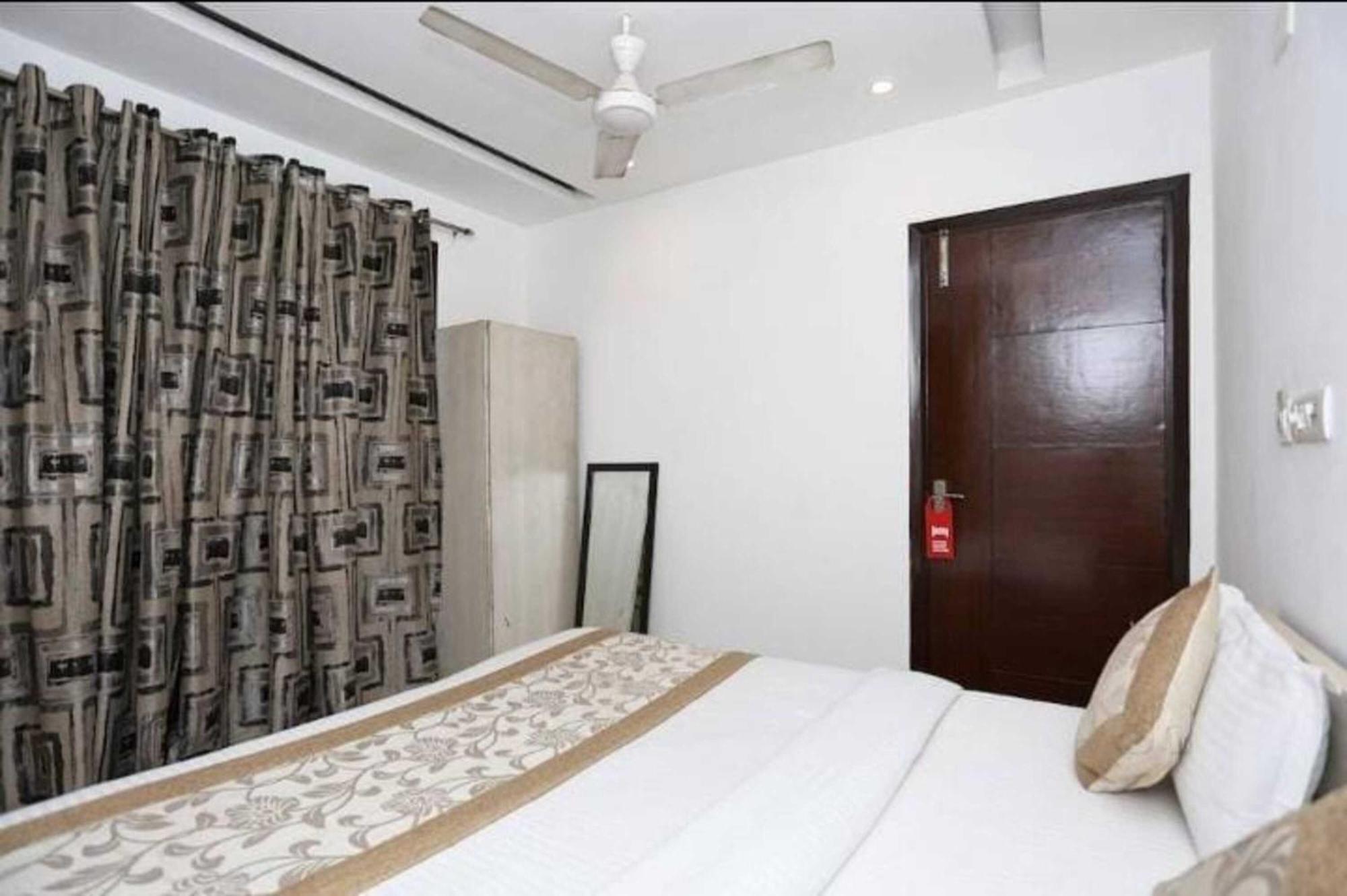 Hotel Bir - Jangpura New Delhi
